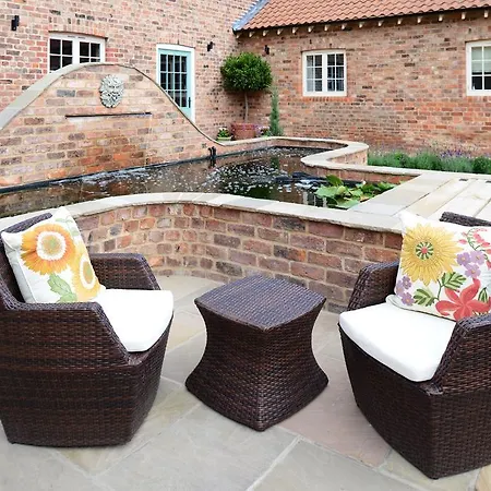 Holiday home Holtby Grange *