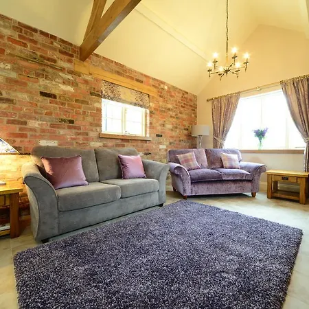 Holiday home Holtby Grange